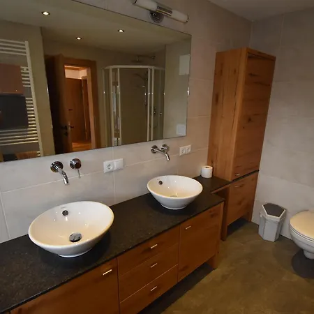 Stoecklbauer Apartman *